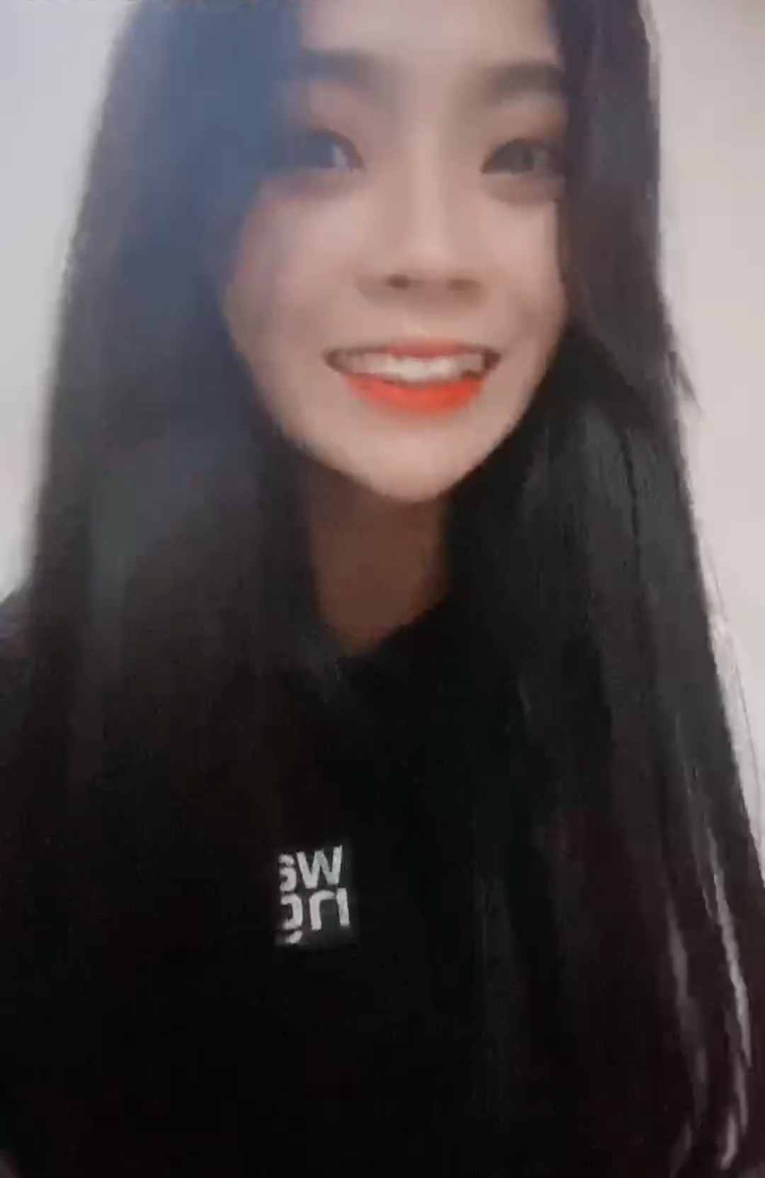 水超多的妹子